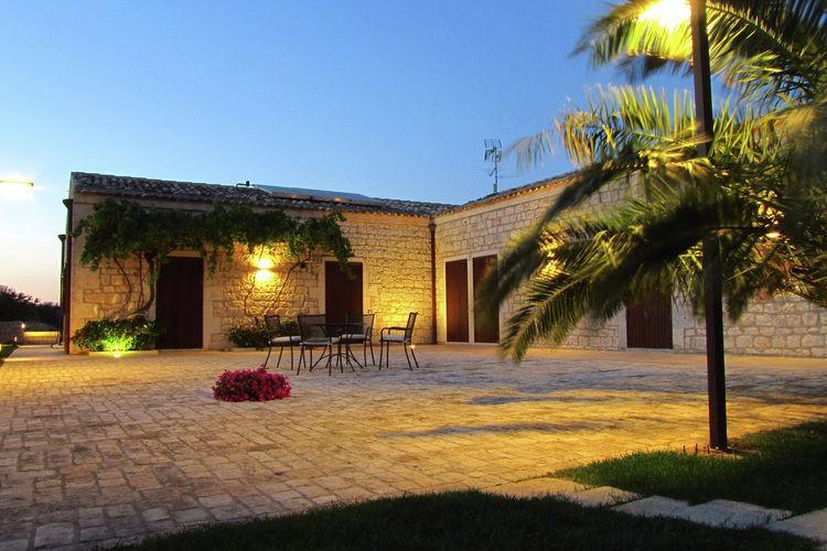 Casa Al Castello Vendégház Ragusa Kültér fotó
